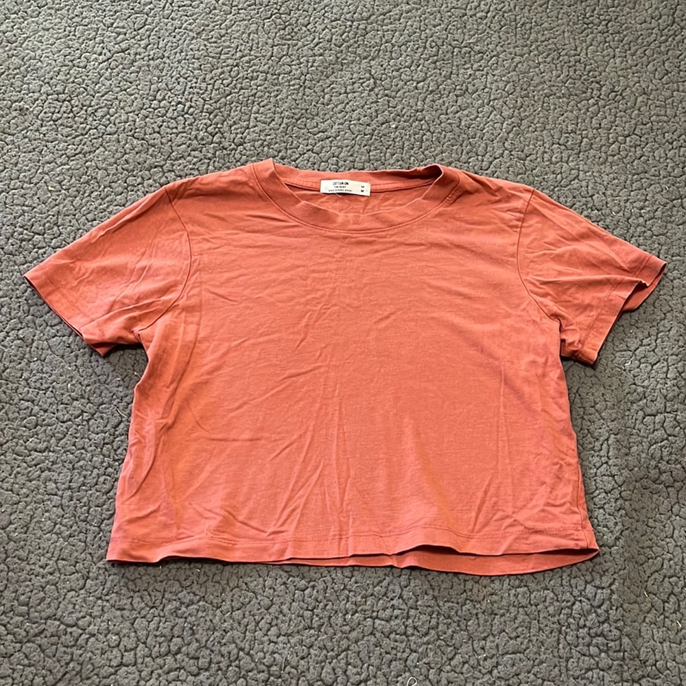 Cropped tee